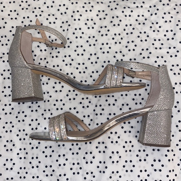 I.Miller Silver Heels - Picture 8 of 8
